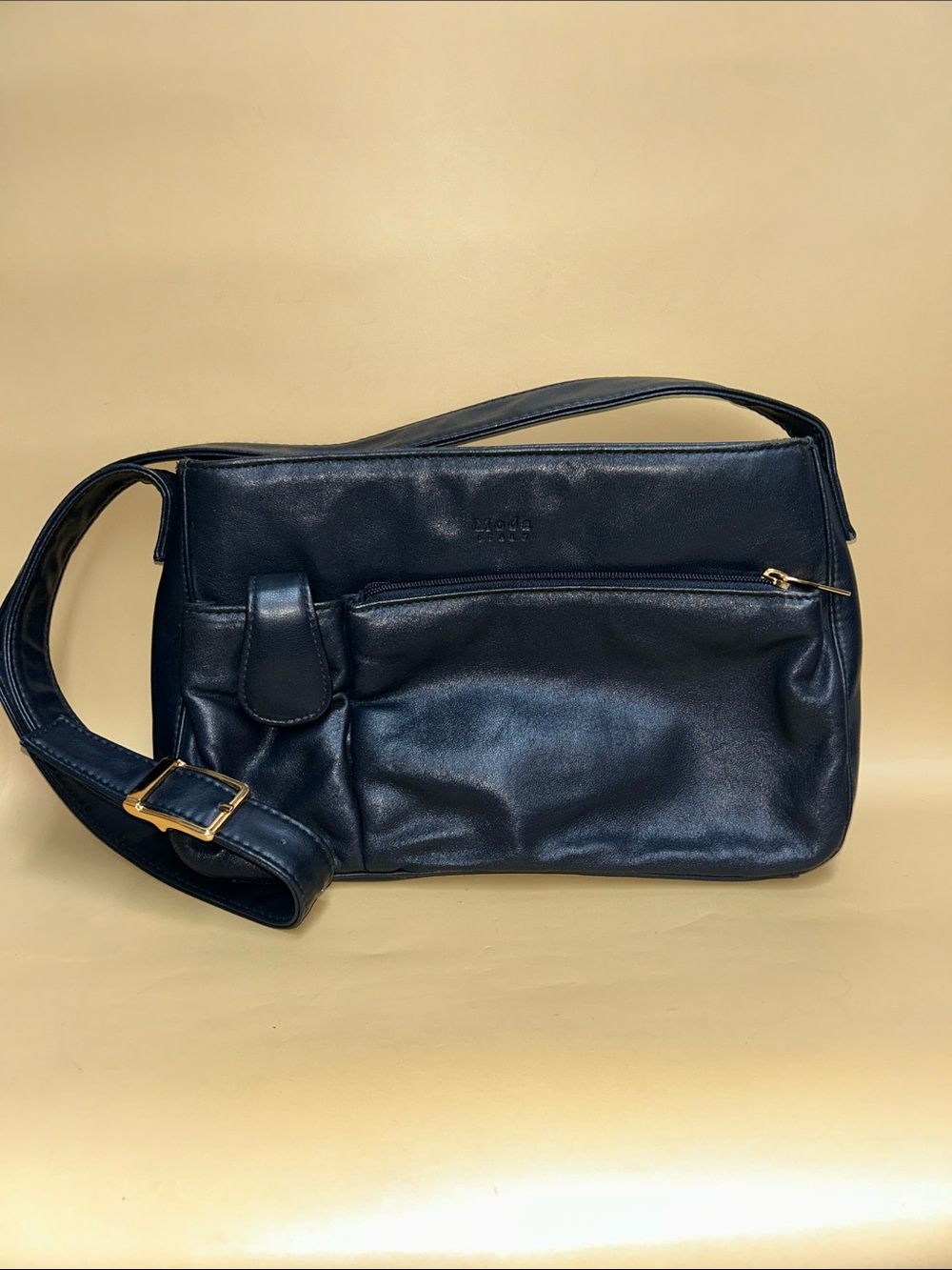 Vintage shoulder bag in soft navy leather from the Moda Italy brand
